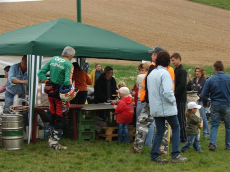 190 motokrosový den 16.5.2009 .JPG