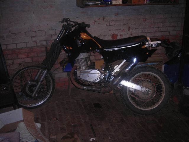 jawa Dakar 03.jpg